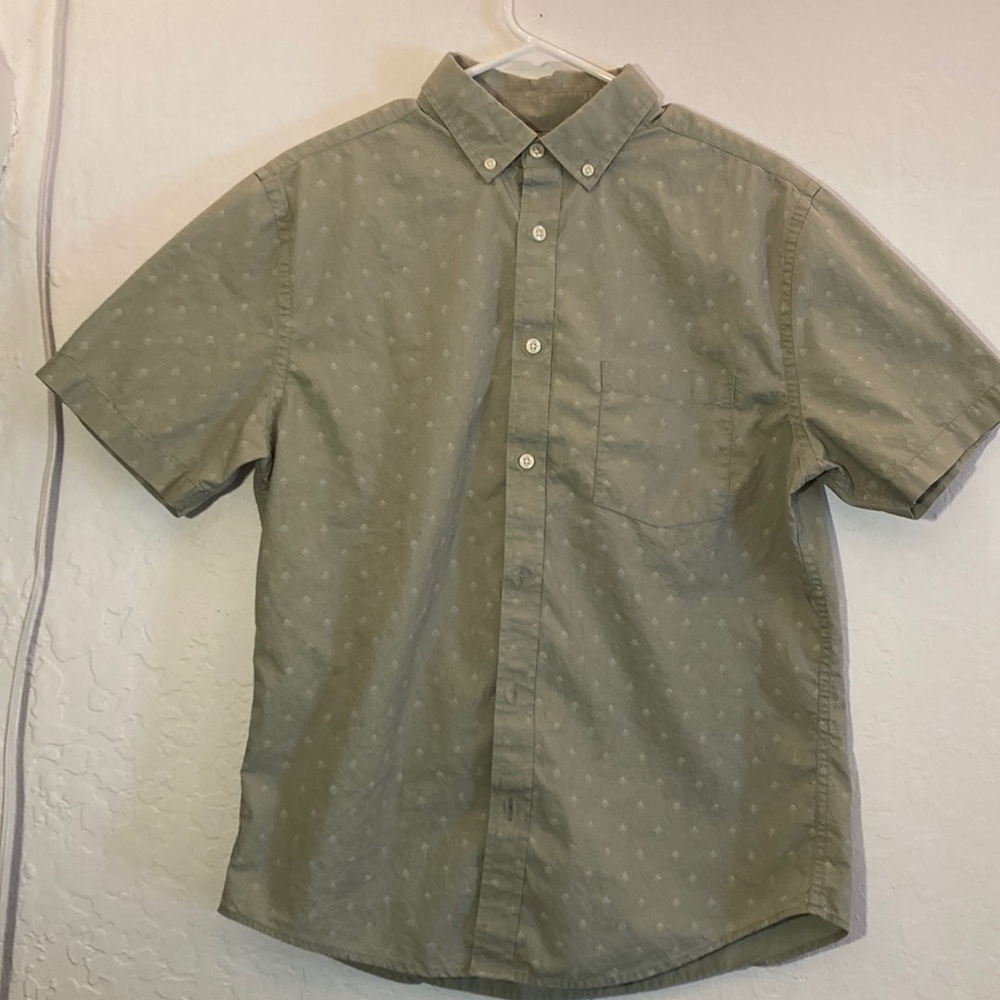 Green short sleeve button up
